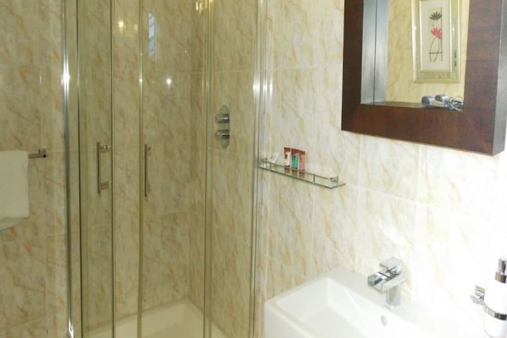 غرفة تنفيذية بسرير كوين، Jonaith Hotels & Suites 2/2