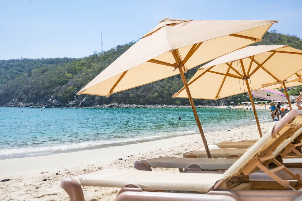 Villa Blanca Huatulco 40/50