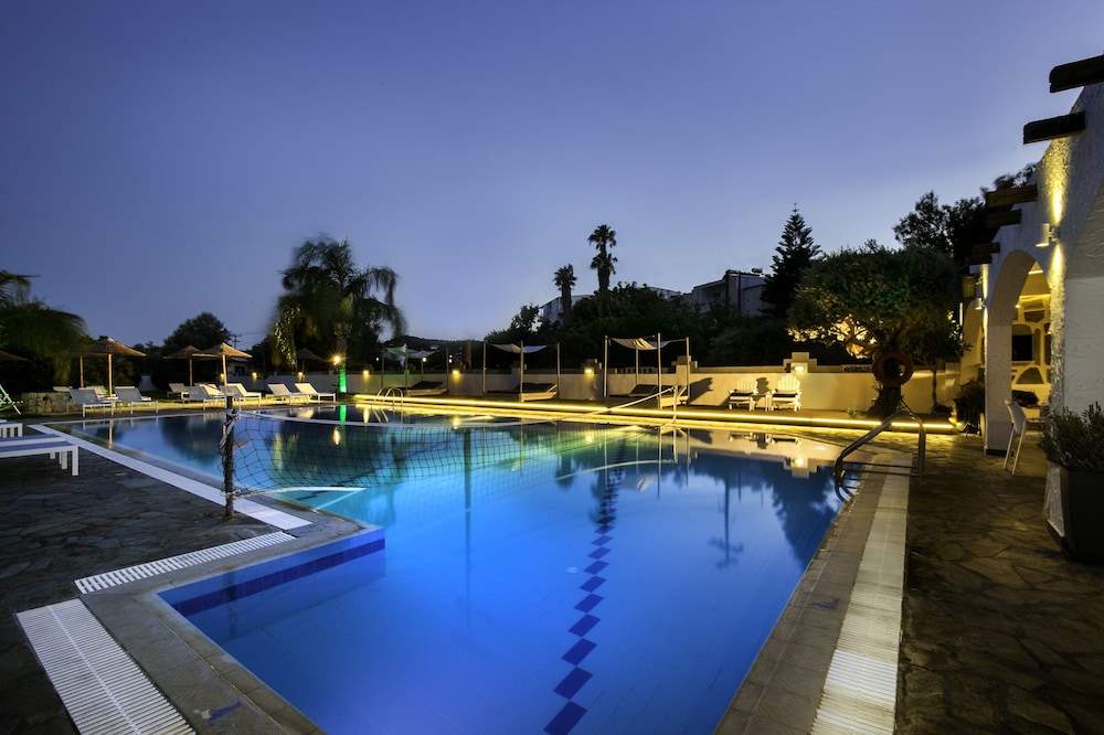 Malibu Boutique Studios 23/50