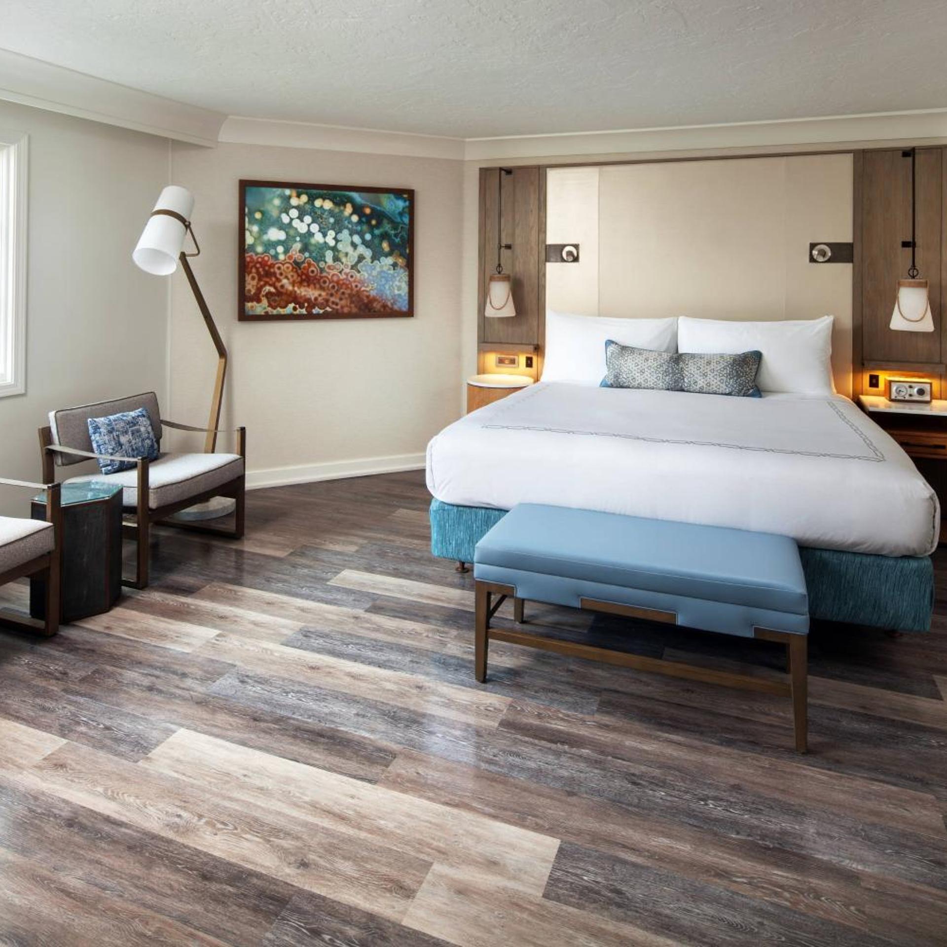 Room, King Bed, Resort View, Bathtub, Accessible