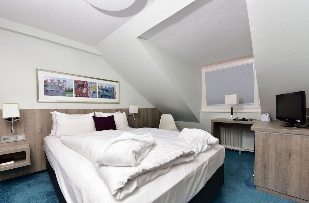 Fruehlings Hotel 14/42