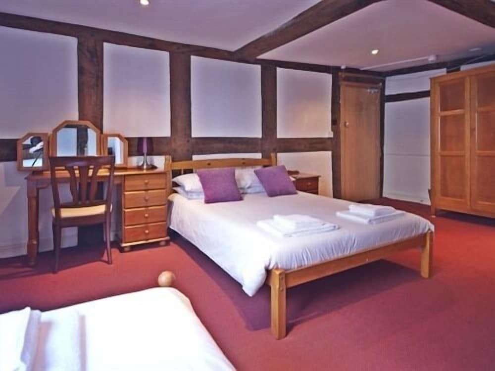 The Inn at Bromyard 6/15