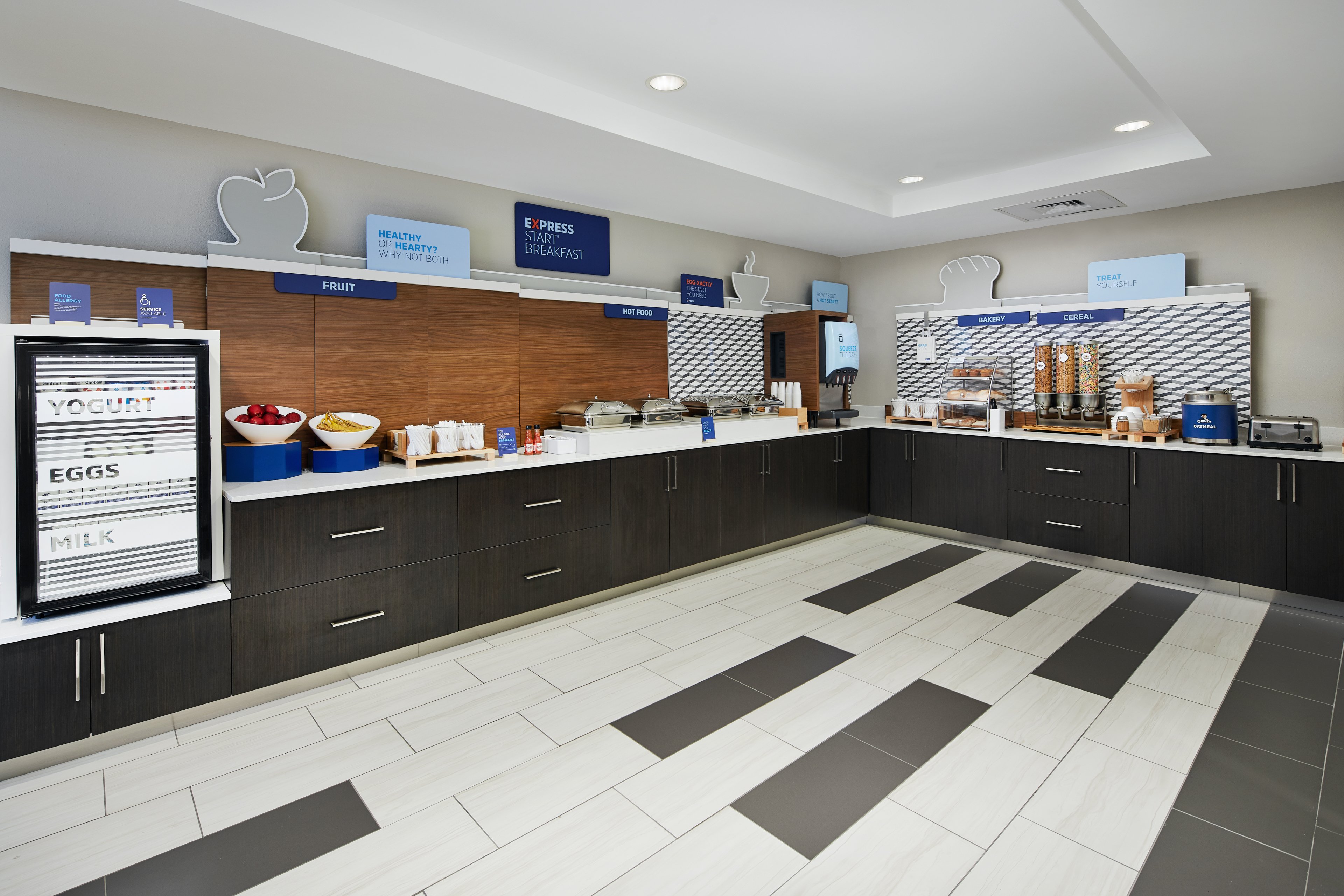Holiday Inn Express Hotel and Suites Pensacola West-Navy Base 9/48