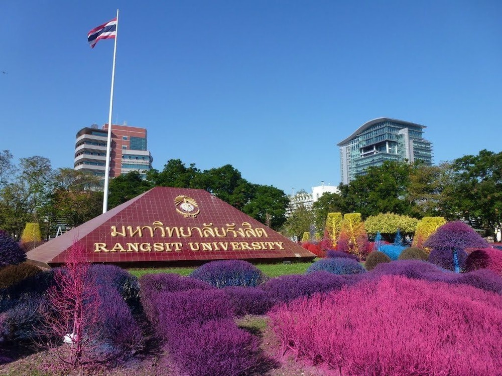 Suansin Art Garden 60/63