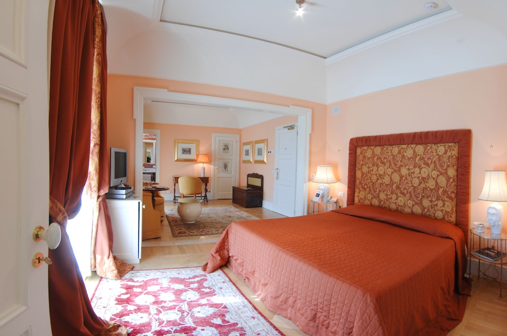 Relais Villa San Martino 7/46