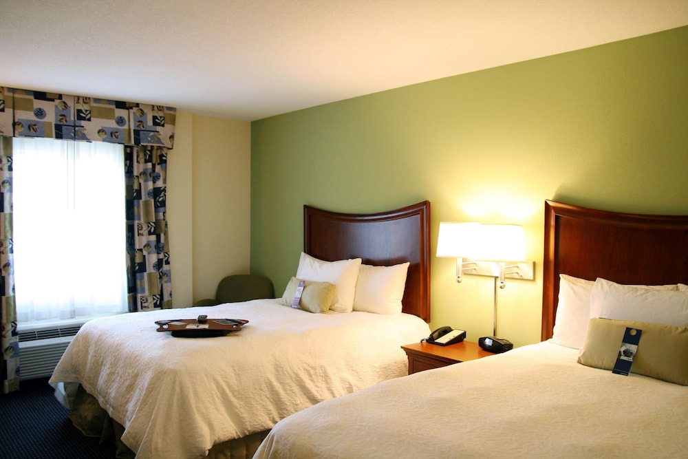 Hampton Inn & Suites Ft. Pierce 17/41