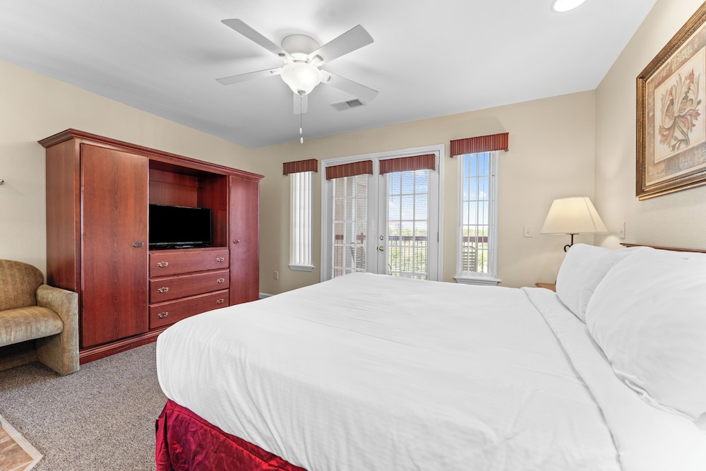 Capital Resorts Grand Crowne Resorts 17/50