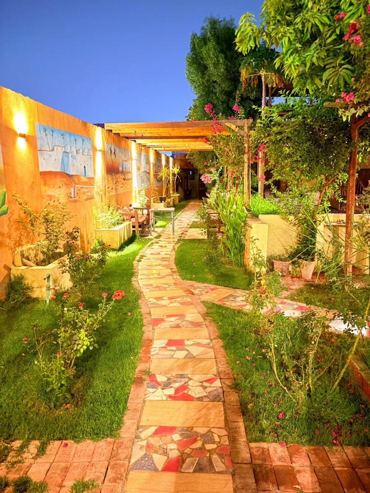 Nile Compound Hotel 45/50