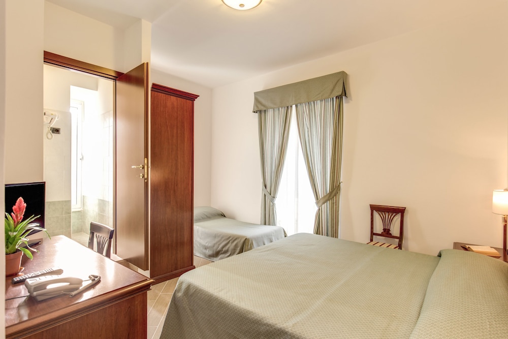 Hotel Flavio Rome 15/33