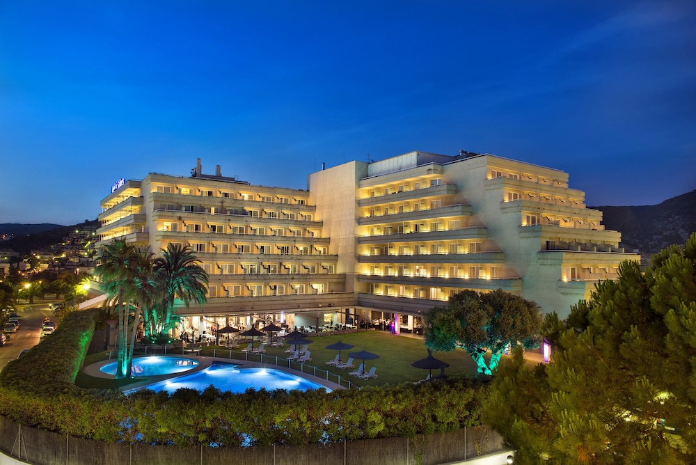 Melia Sitges 1/71