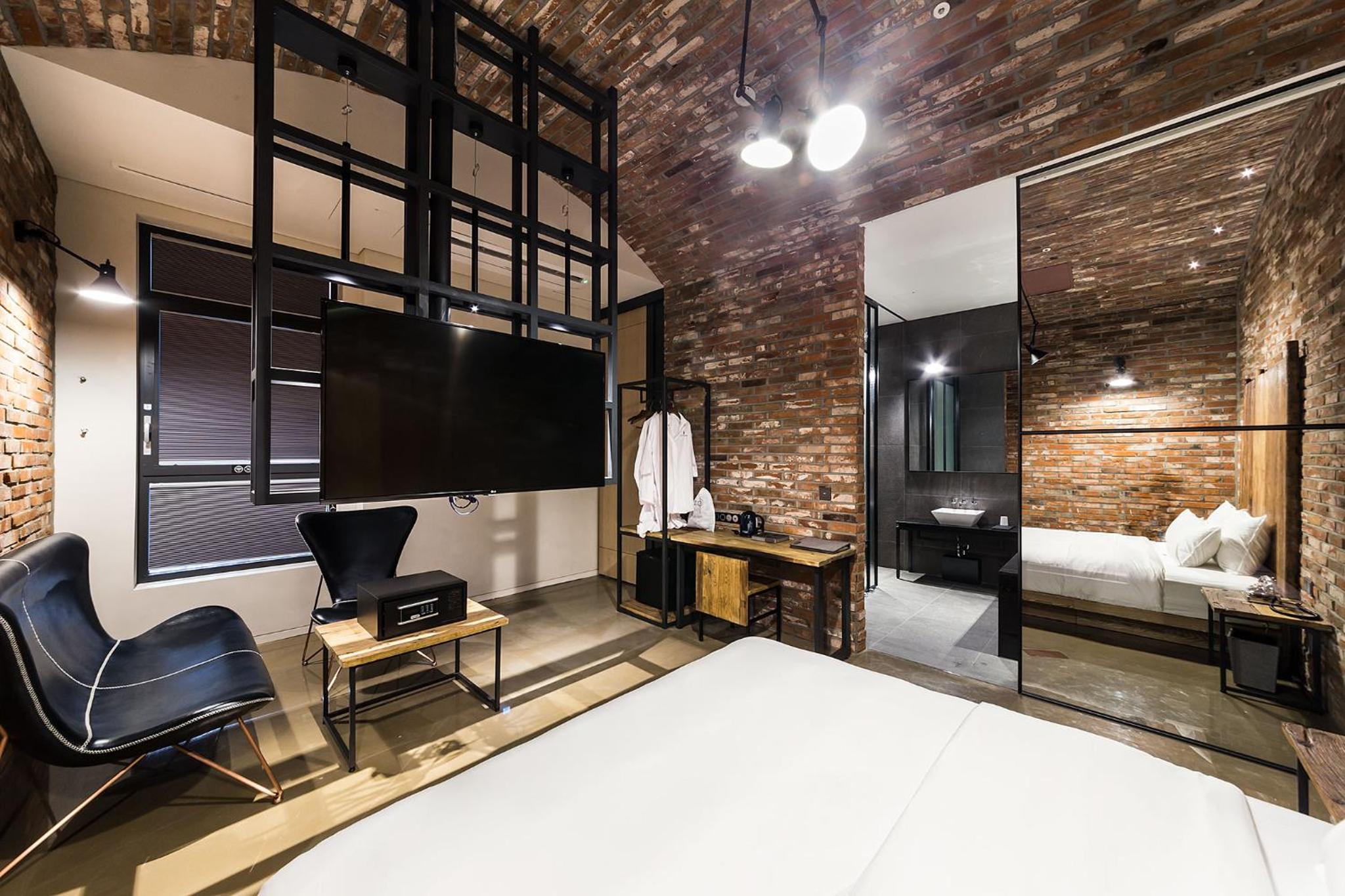 Hotel The Artist Dongseon 34/94