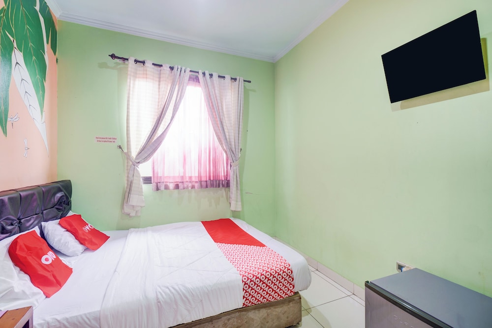 Hotel O Tebet Near Tebet Station Formerly Sabda Guest House 15/31