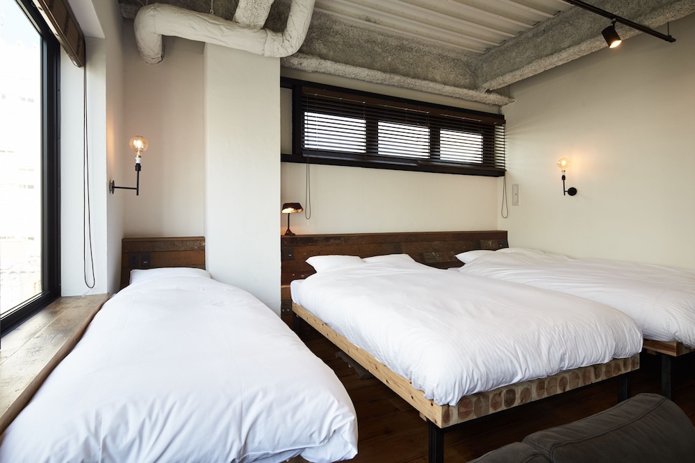 Superior, Studio, 1 Single and 2 Double Beds, Kitchenette