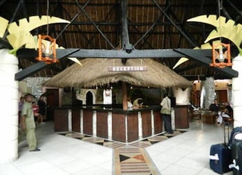 Bamburi Beach Hotel 8/74