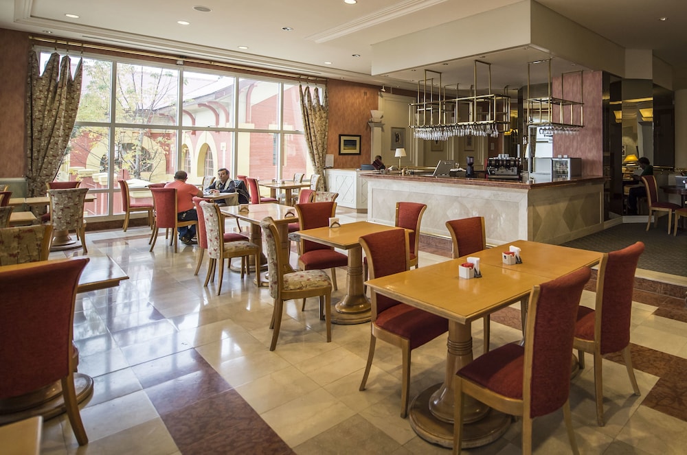 Lucania Palazzo Hotel 50/55