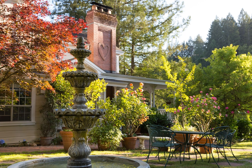 Inn at Occidental 7/50