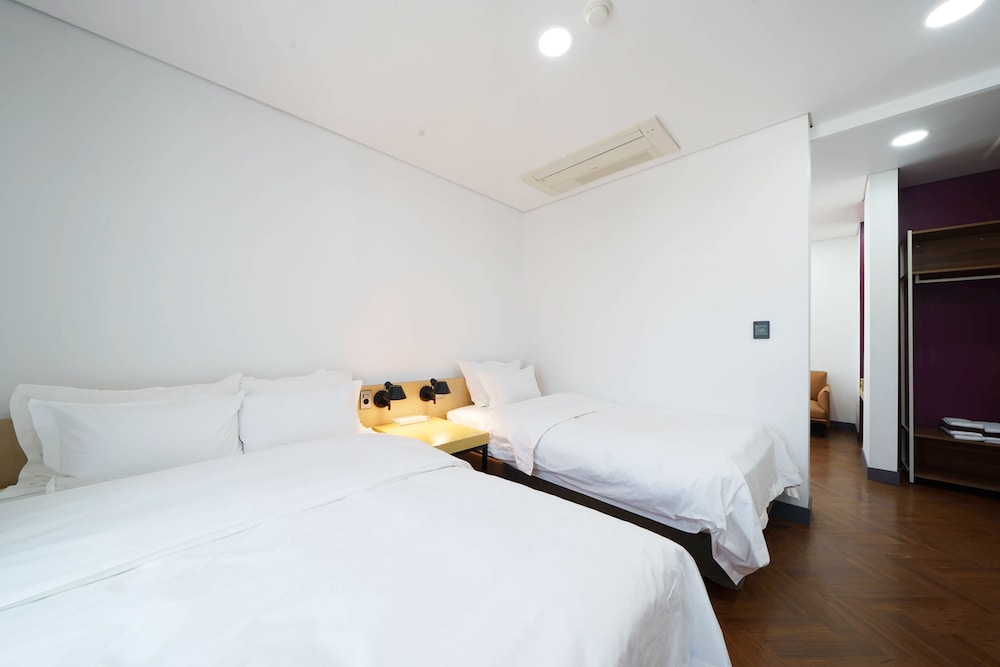 Boutique Hotel Wine 8/48