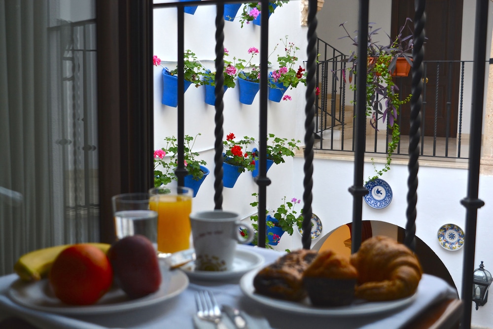 Hotel Marisa 42/56