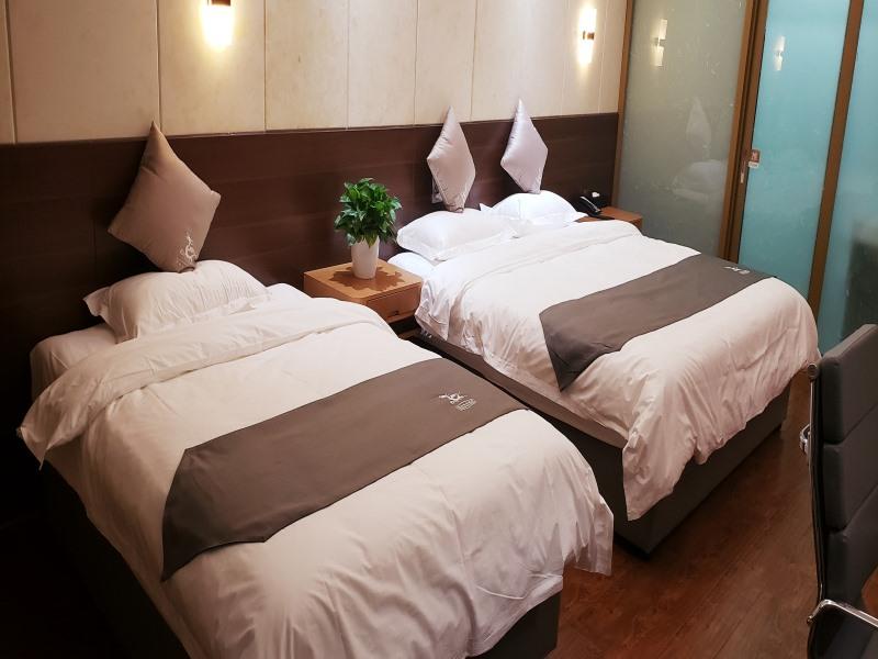 GreenTree Eastern Rizhao High Speed Railway Station Hotel 15/18