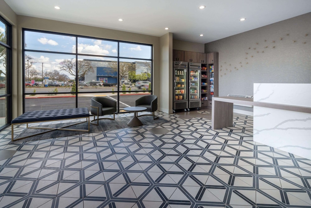 Ramada by Wyndham Modesto Yosemite Area 21/43