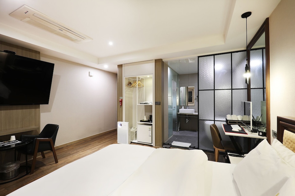Mind Tourist Hotel 9/50