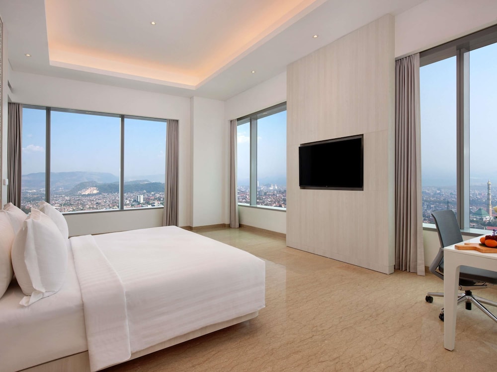 Grand Mercure Lampung 4/25