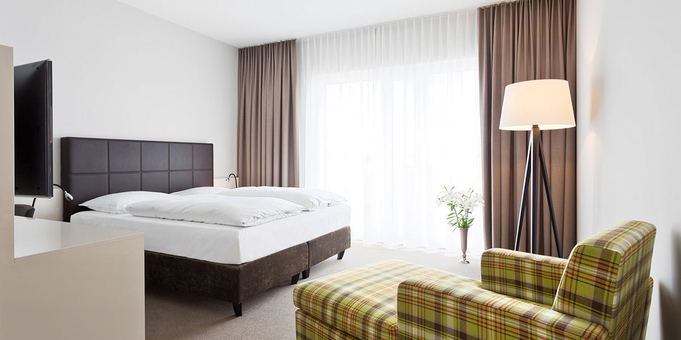 Hotel 47 9/42