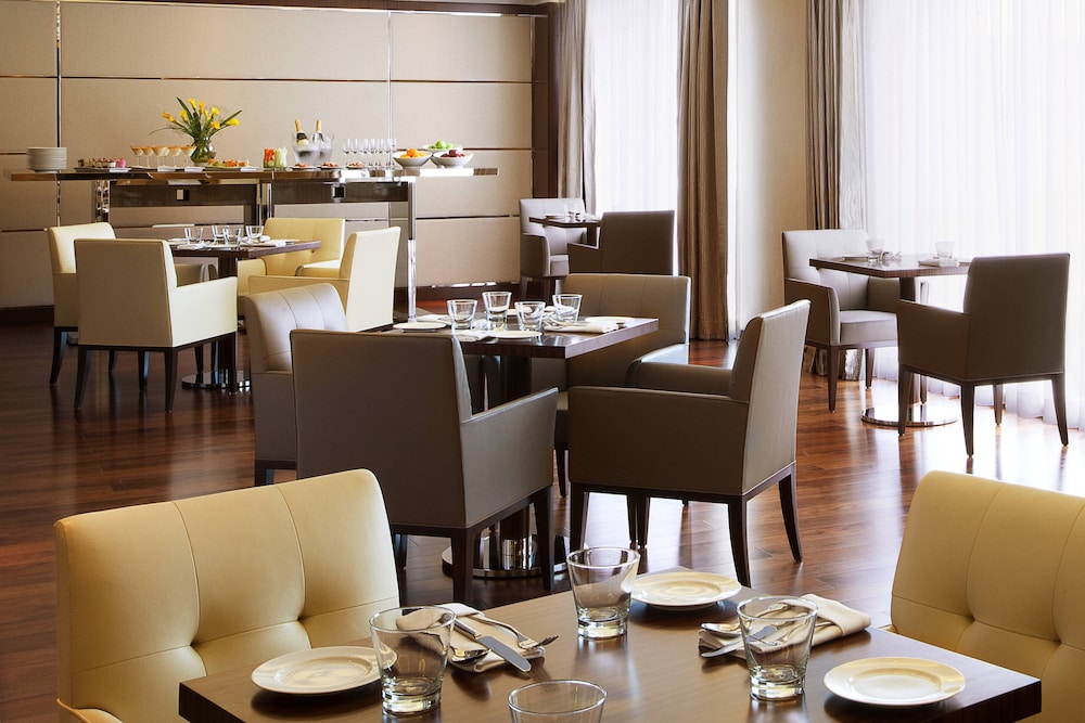 Courtyard By Marriott Kochi Airport 41/51