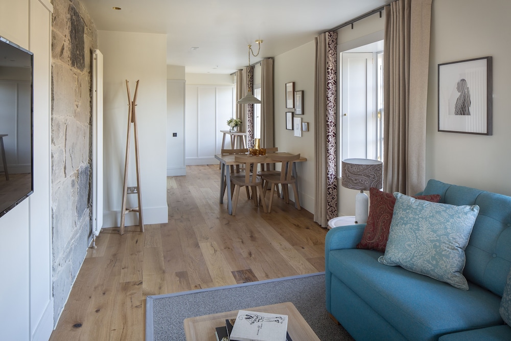 Abbey Strand Apartments at Holyrood 13/30