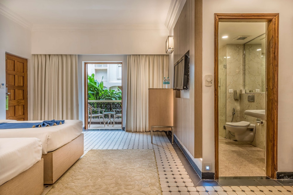 Radisson Goa Candolim Hotel 12/84