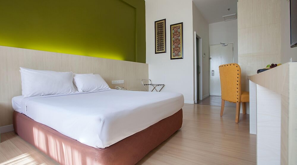 Deluxe, Queen Bed