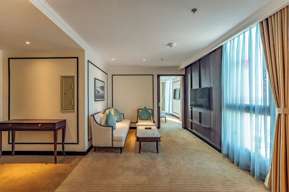 Charmant Suites a Boutique Hotel Can Tho 29/50
