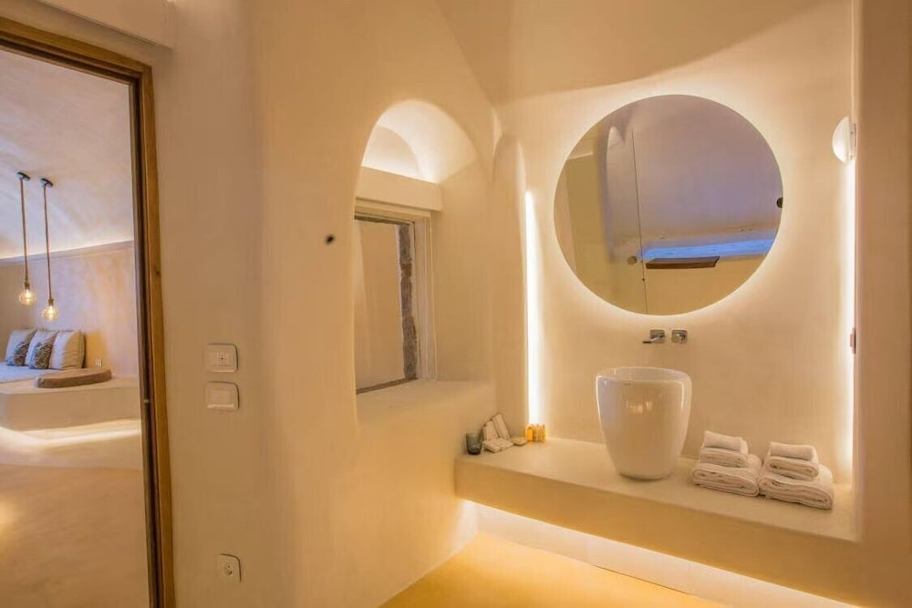 Chic Hotel Santorini 47/50