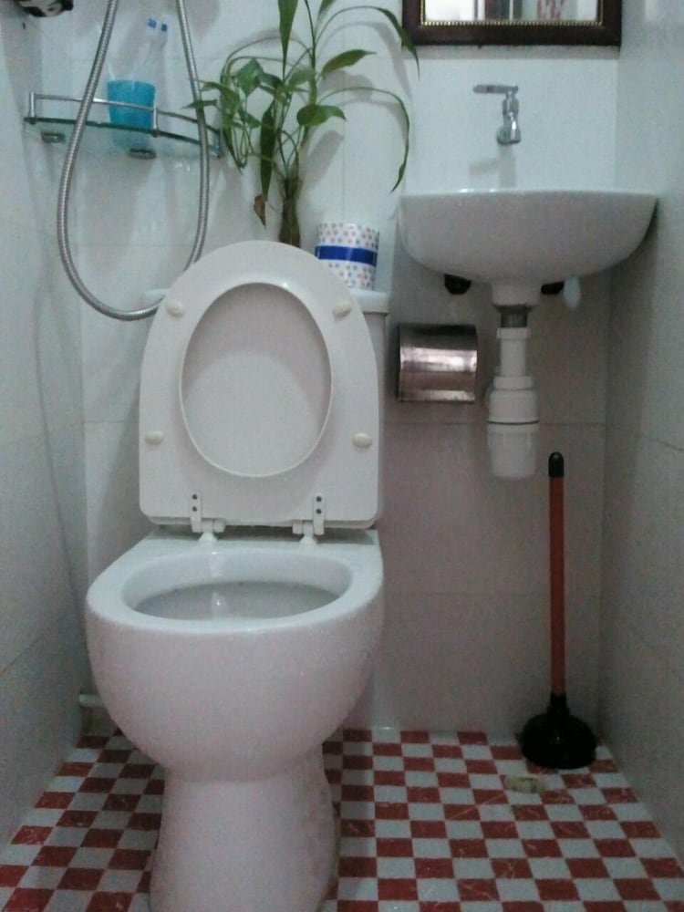 New London Hostel 25/29