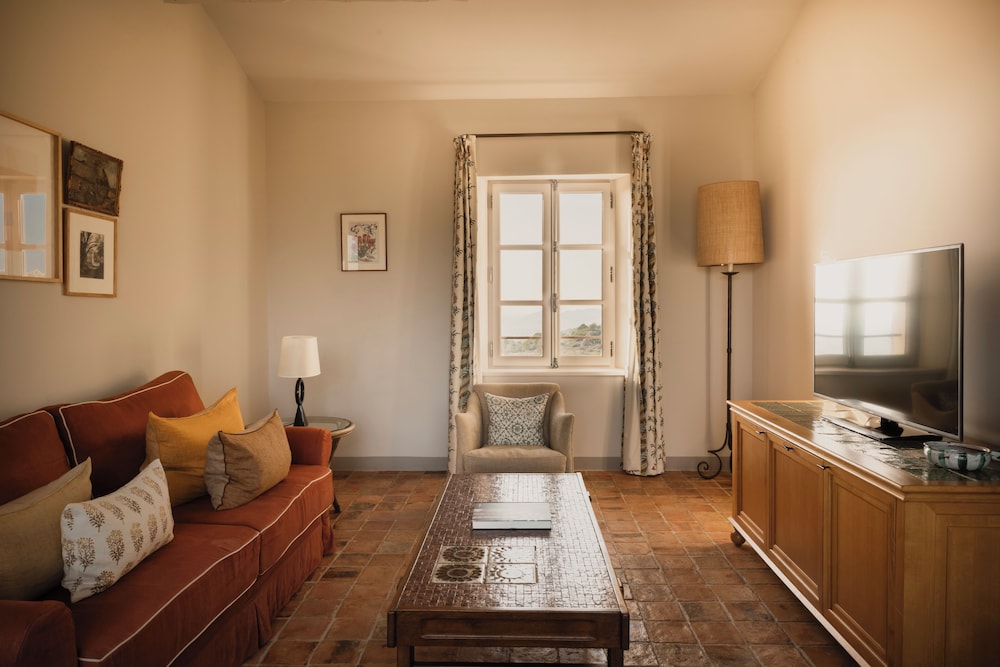 Hotel Crillon le Brave 28/50