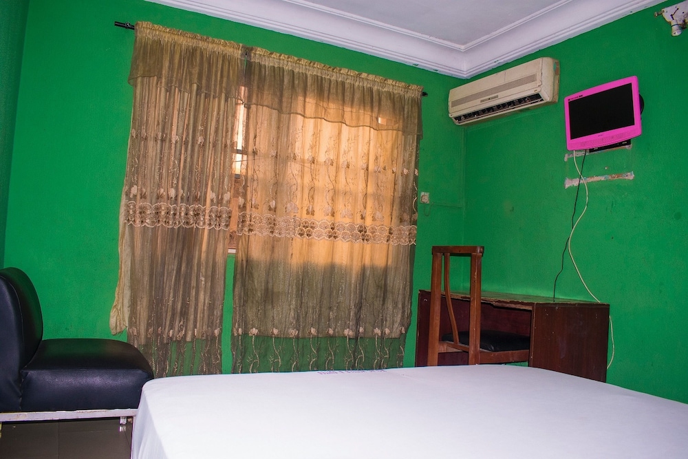 Jolac Hotel And Suites 5/44