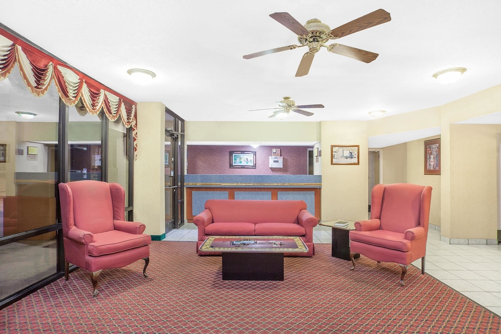 Super 8 By Wyndham Bulls Gap Greeneville Area 9/22
