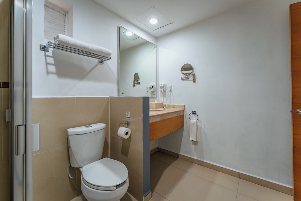 La Venta Inn Villahermosa 48/50