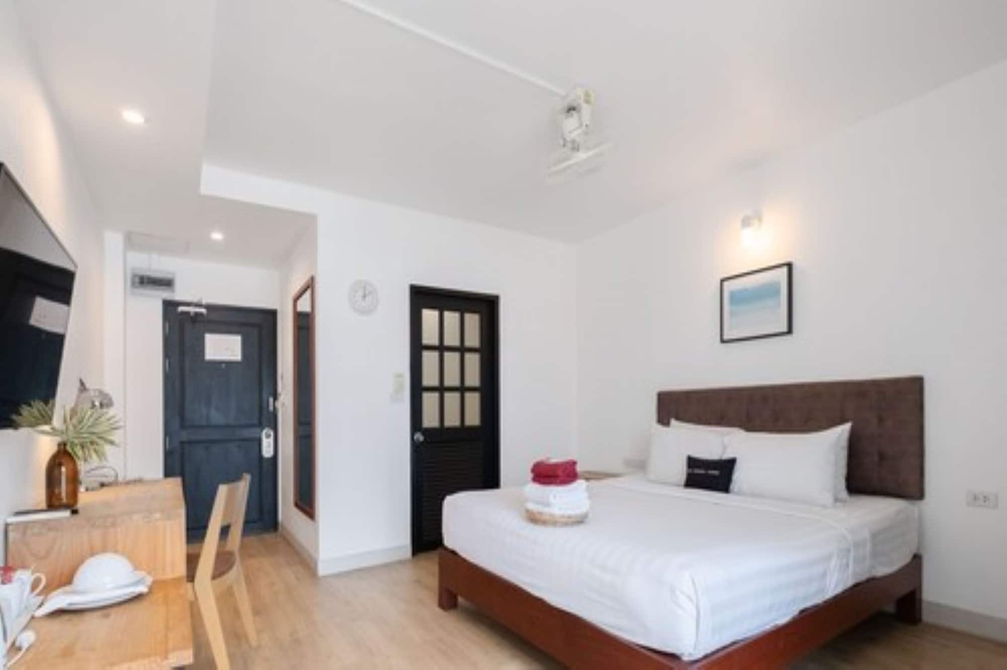 STANDARD, KING BED