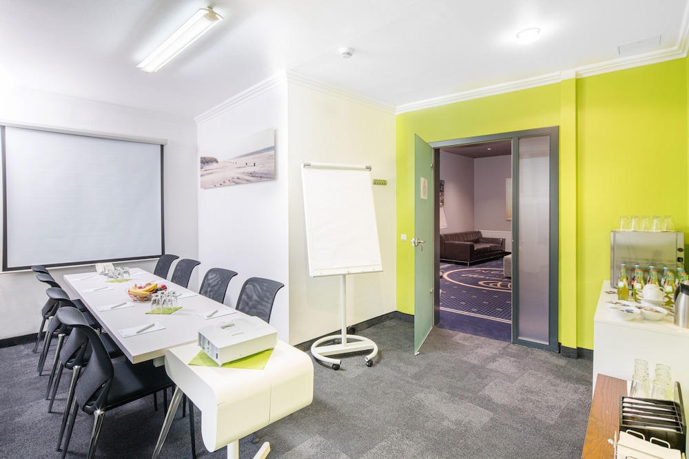 Hotel Cult Frankfurt City 32/55