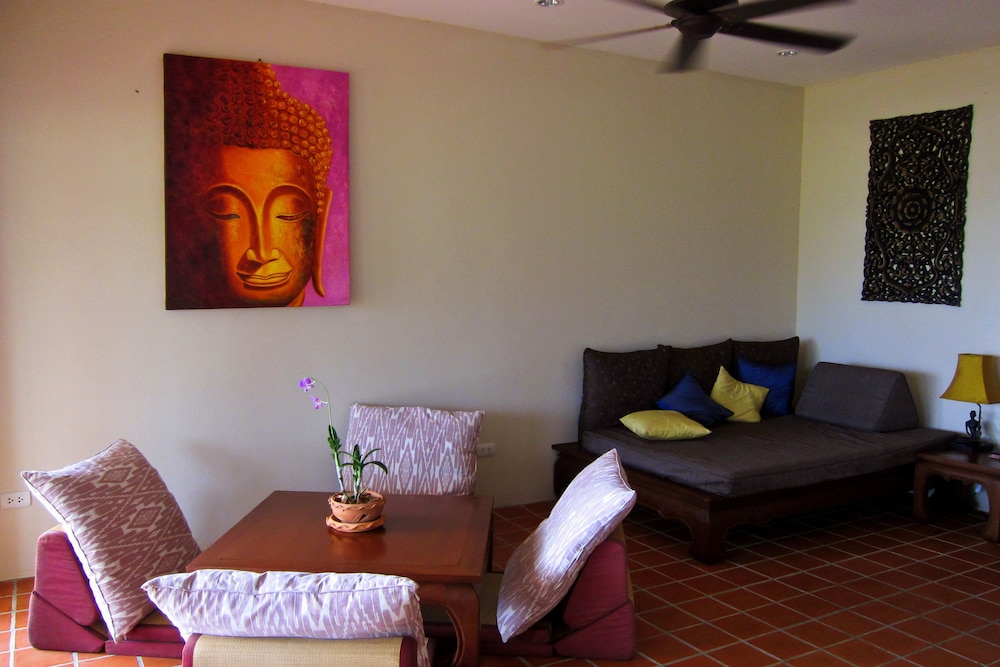 Baan Kantiang See Villa Resort 26/50