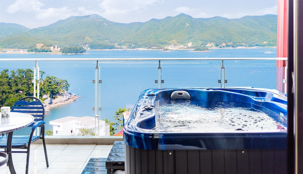 Tongyeong Honey Spa Pension 28/50
