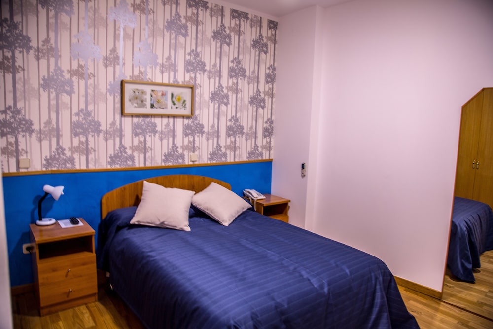 HOSTAL MONTALOYA 16/68
