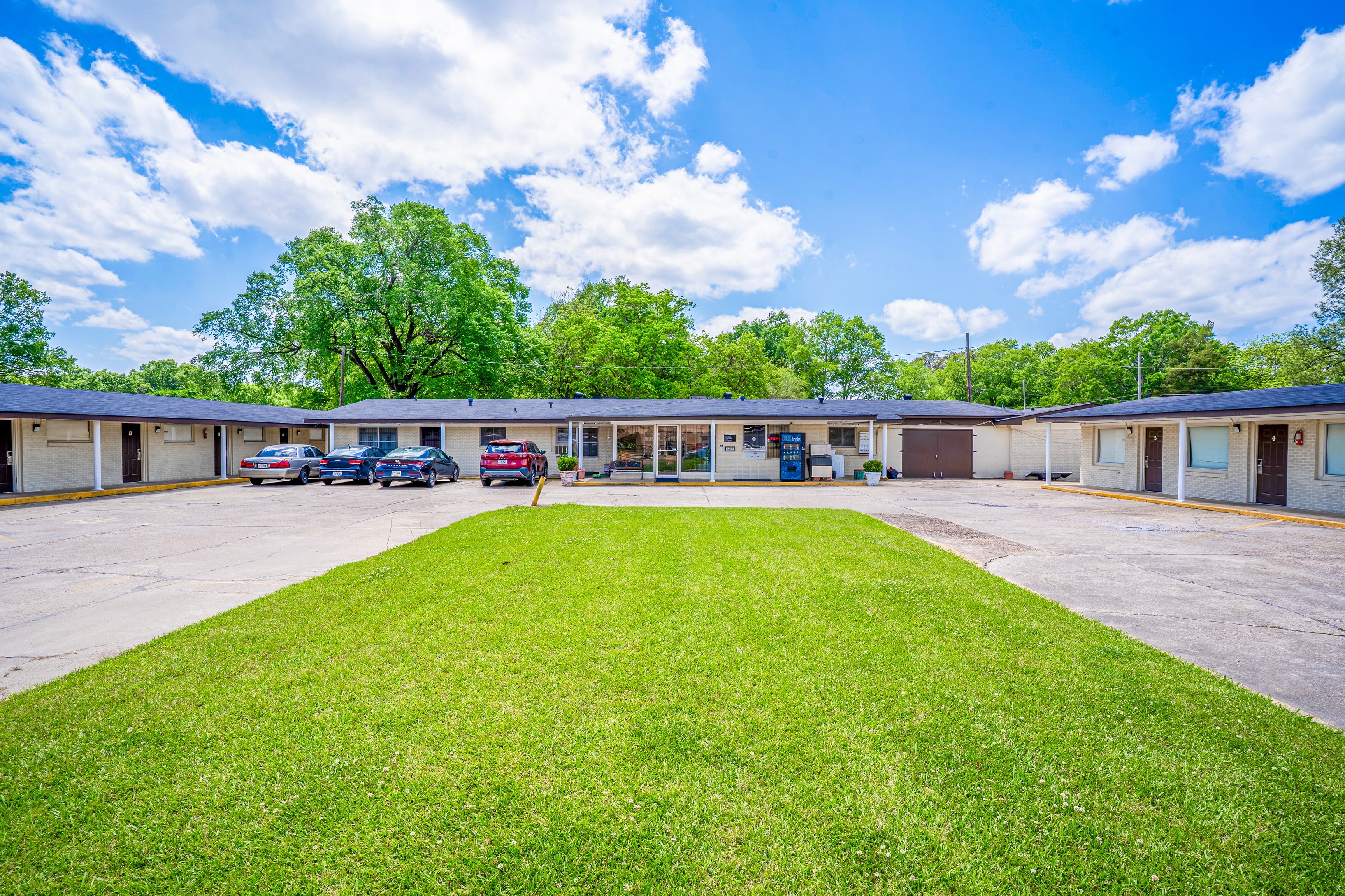 Cypress Inn Motel By OYO West Monroe I-20 92/102