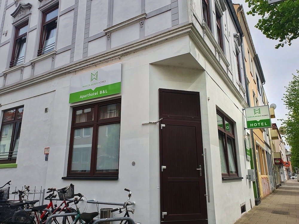 B & L Hostel 3/50
