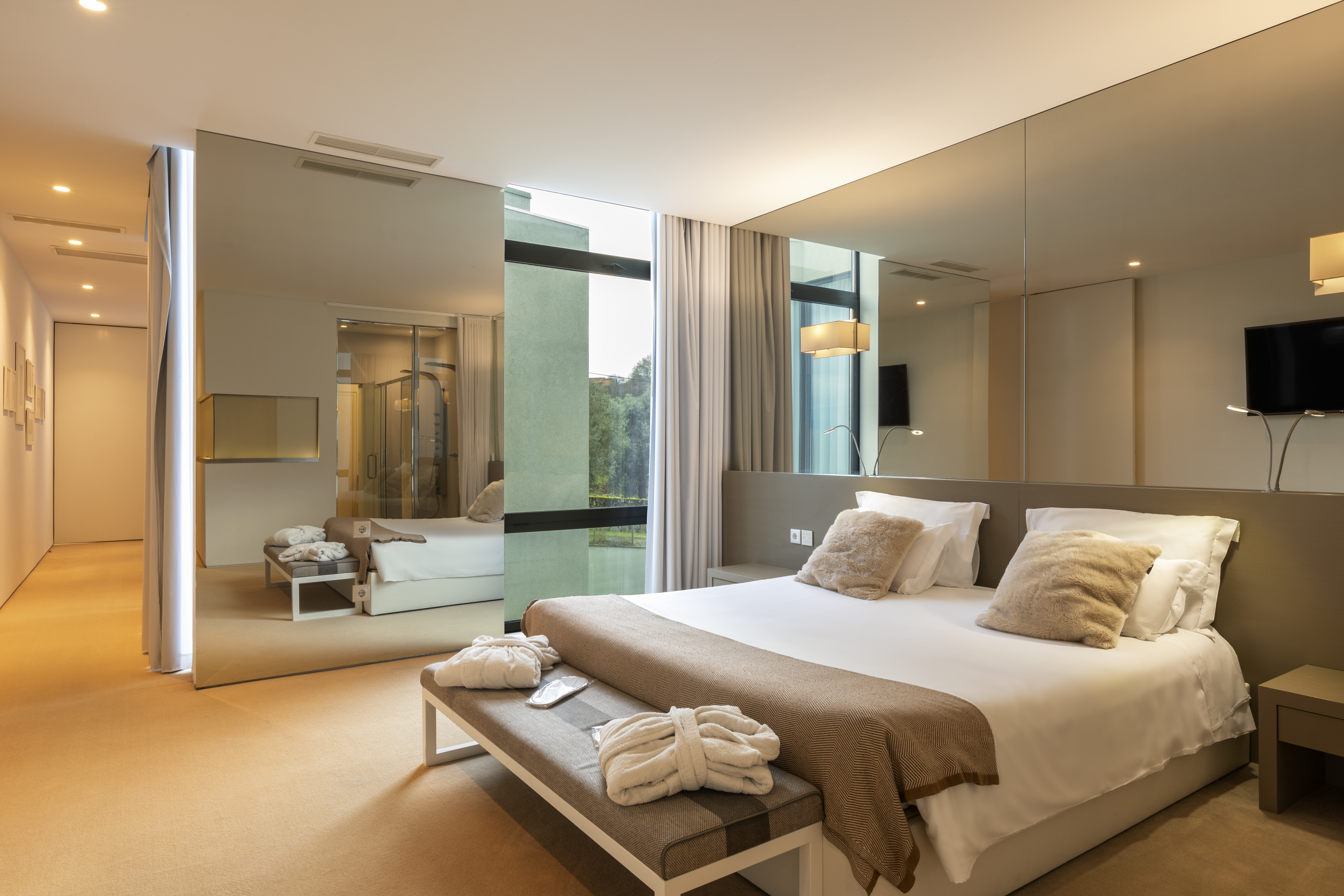 Master, Suite