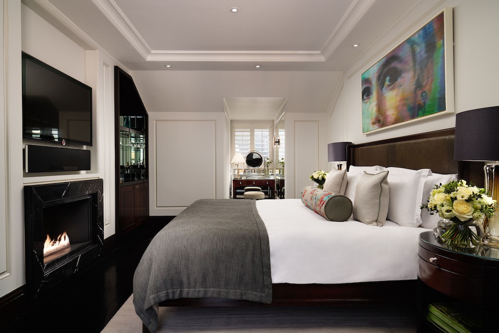 Corinthia Hotel London 19/81