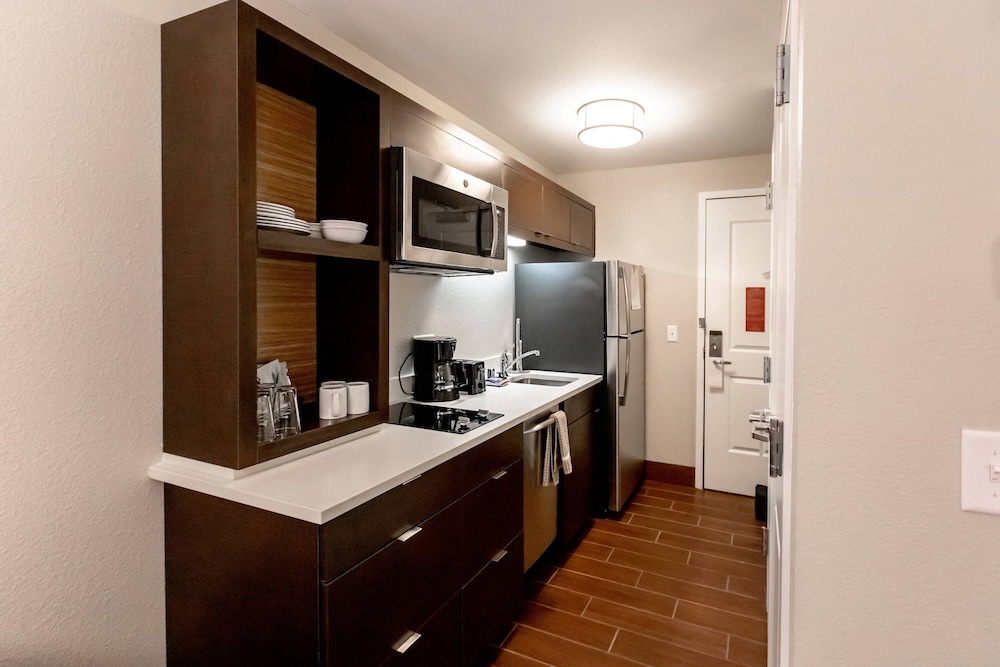 Towneplace Suites By Marriott Louisville Airport 35/37