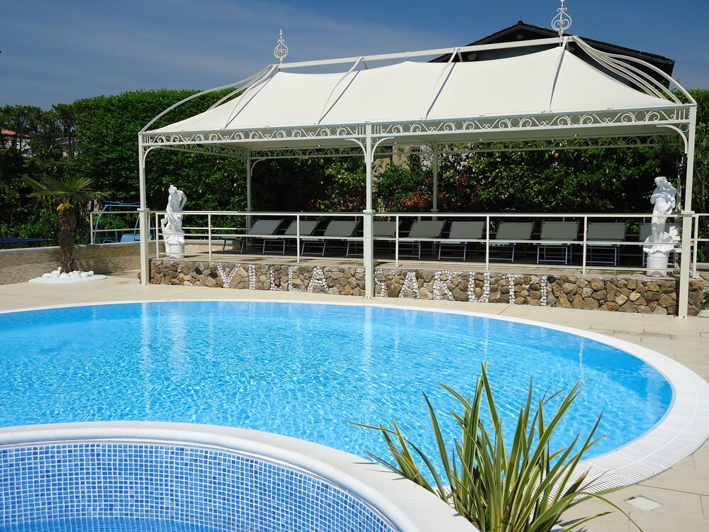 Villa Garuti 42/74