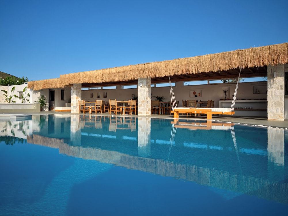 BLUE MARE VILLAS 3/48